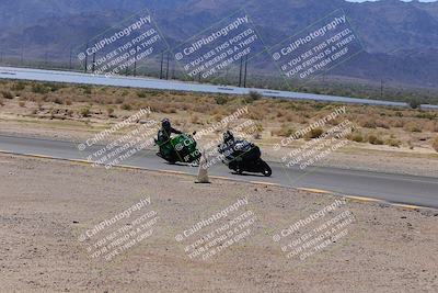 media/Oct-08-2022-SoCal Trackdays (Sat) [[1fc3beec89]]/Turn 16 Inside (1130am)/